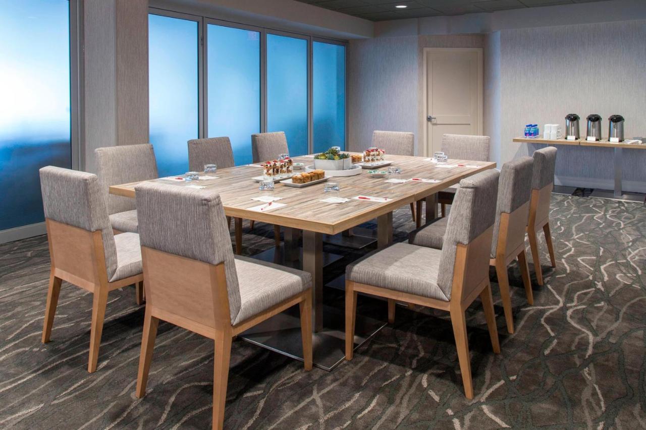 Rochester Airport Marriott Dış mekan fotoğraf
