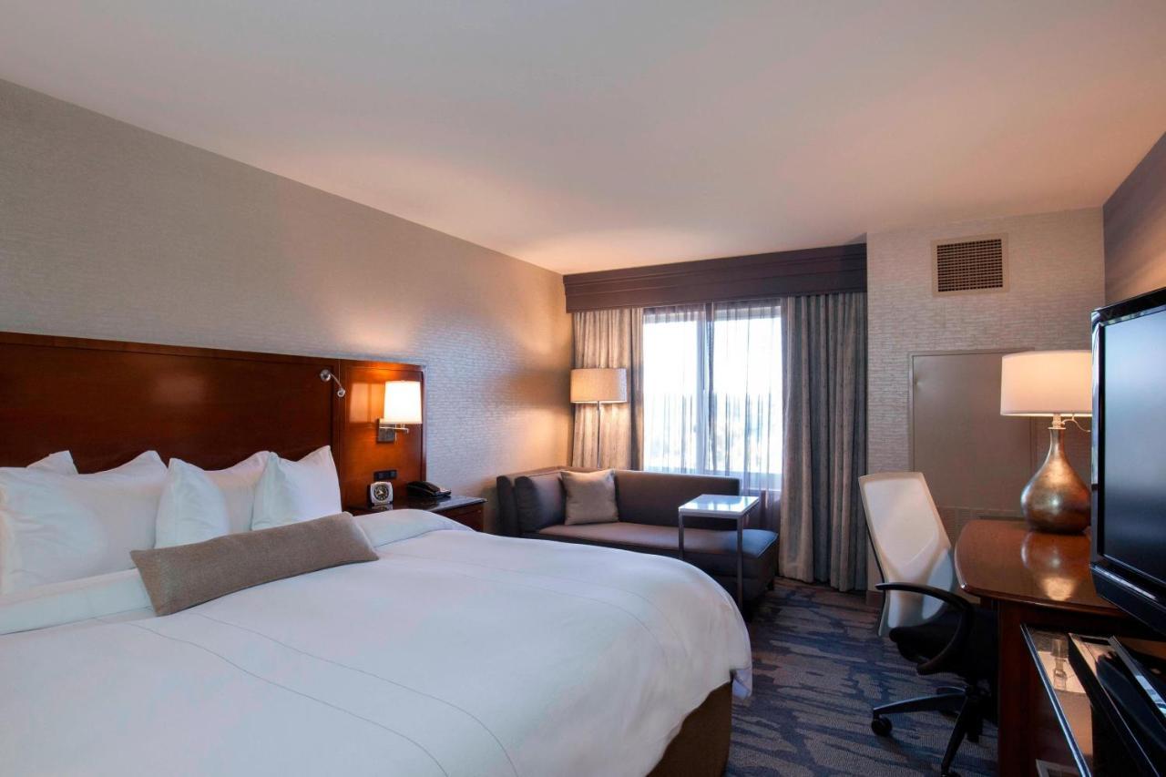 Rochester Airport Marriott Dış mekan fotoğraf
