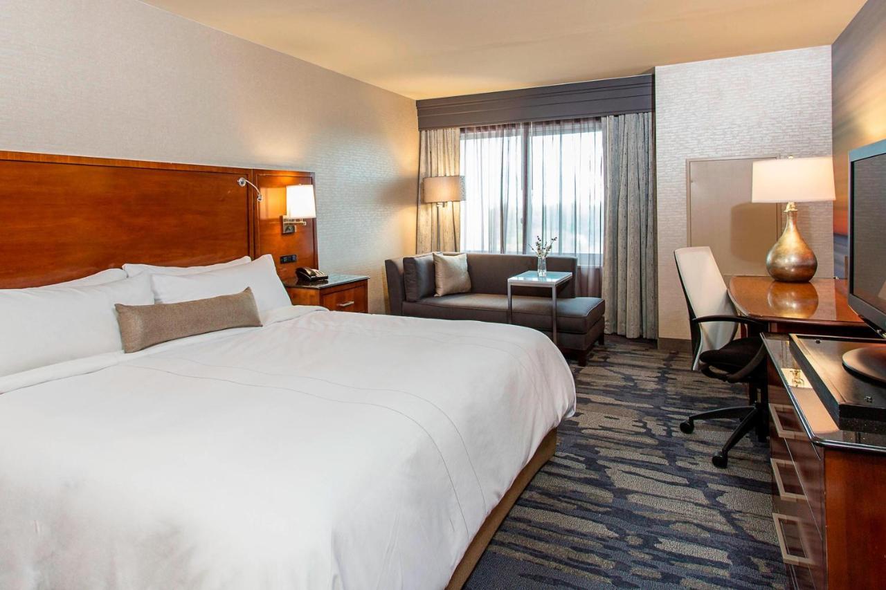 Rochester Airport Marriott Dış mekan fotoğraf