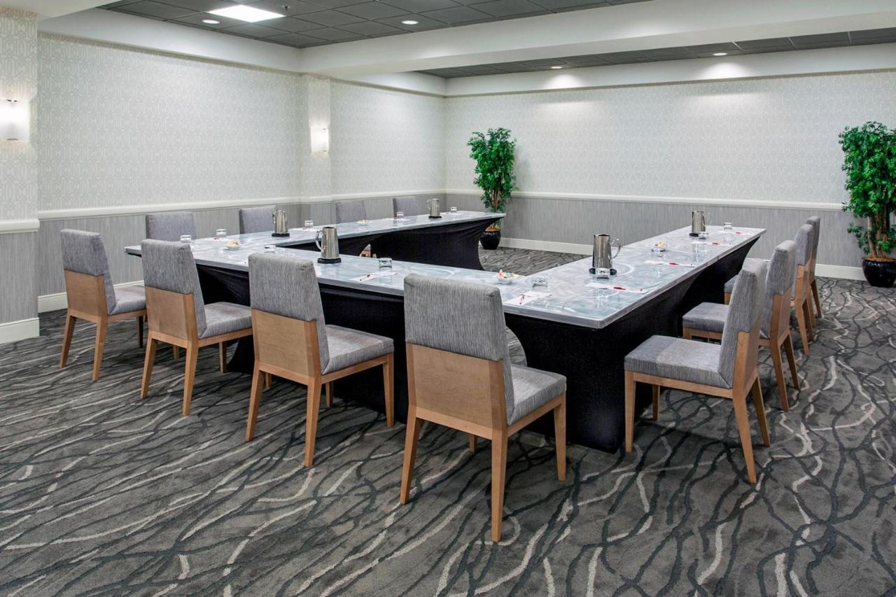 Rochester Airport Marriott Dış mekan fotoğraf