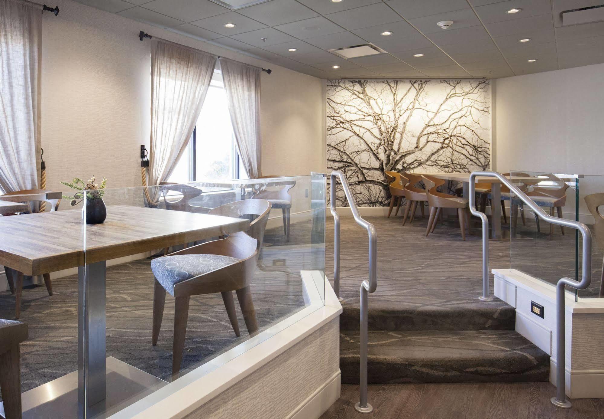 Rochester Airport Marriott Dış mekan fotoğraf